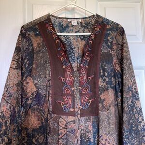 Women’s PXL Coldwater Creek full button V-neck tunic. Deep earthy blues/browns.